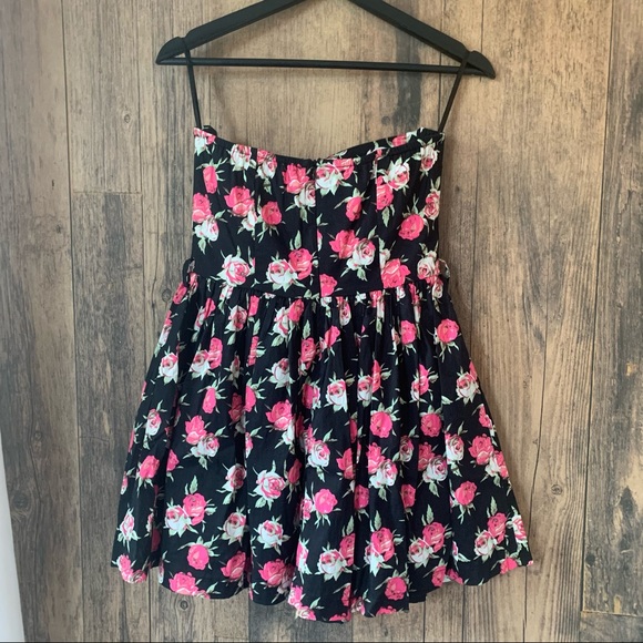 Women’s Medium Black Floral Mini Dress - Picture 8 of 13